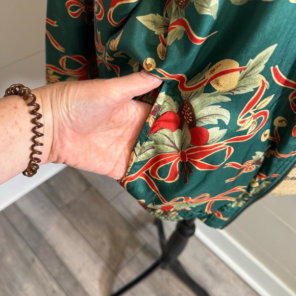 Vintage 100% Silk Christmas Novelty Print Bomber Full Zip Jacket - S - Oversized - Picture 7 of 11